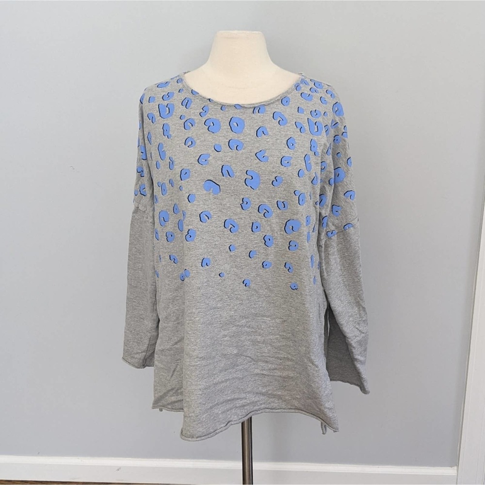 crown & ivy Gray Sweatshirt with Blue Leopard Print